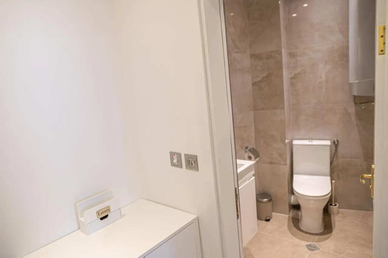 Shushi'S Central Studio Apartment Filibe